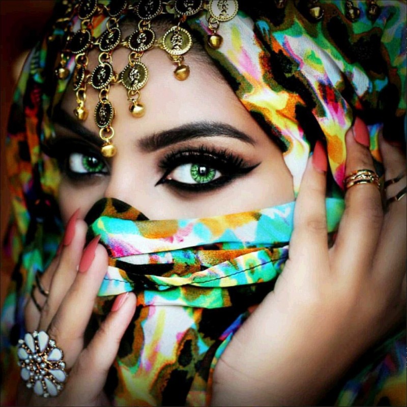 Masked Beauty- Full ...